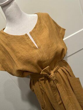 Magic Linen cap sleeved dress Size XS Mustard